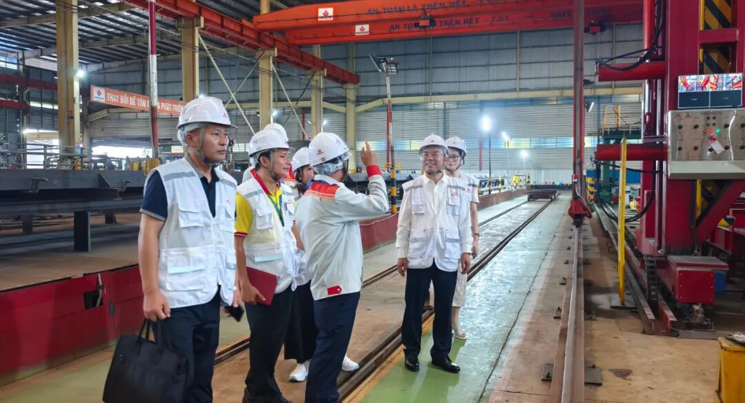 攜手共進(jìn) 揚(yáng)帆東盟｜天意機(jī)械董事長劉洪彬帶隊(duì)參觀越南Dai Dung Group，深化國際